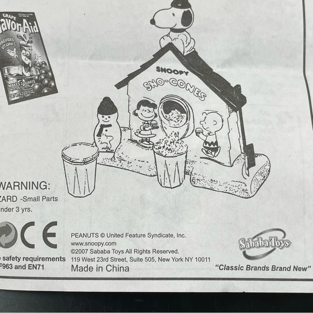 The‎ Original Design Snoopy Sno-Cone Maker Sababa Toys 2007 Summer Fun Icies
